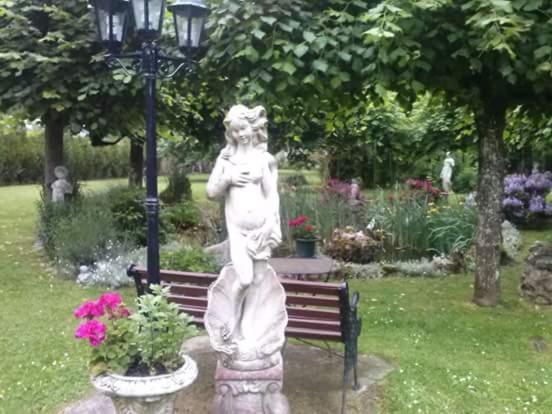 La Crapounette (Adults Only) Pierry Exterior foto